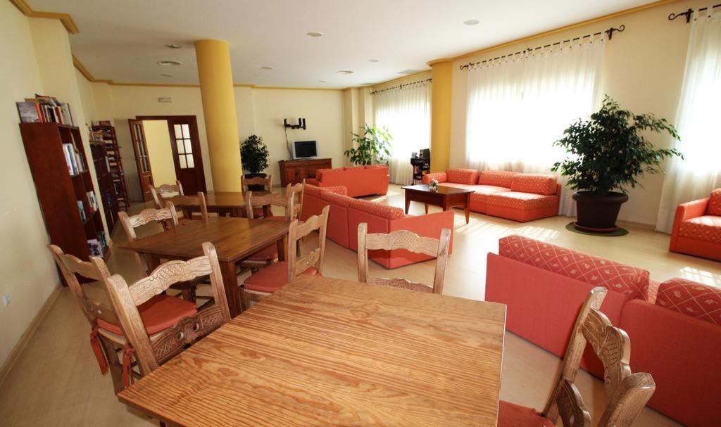 Atico Deluxe Entre Centro Y Playa Salinas Con Terraza, Wifi, Piscina Climatizada, Gym, Sauna Y Garaje -Smart Tv Roquetas de Mar Ngoại thất bức ảnh