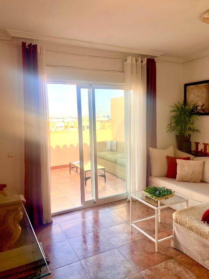 Atico Deluxe Entre Centro Y Playa Salinas Con Terraza, Wifi, Piscina Climatizada, Gym, Sauna Y Garaje -Smart Tv Roquetas de Mar Ngoại thất bức ảnh
