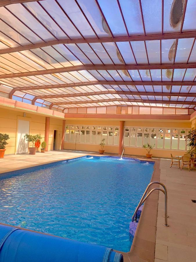 Atico Deluxe Entre Centro Y Playa Salinas Con Terraza, Wifi, Piscina Climatizada, Gym, Sauna Y Garaje -Smart Tv Roquetas de Mar Ngoại thất bức ảnh