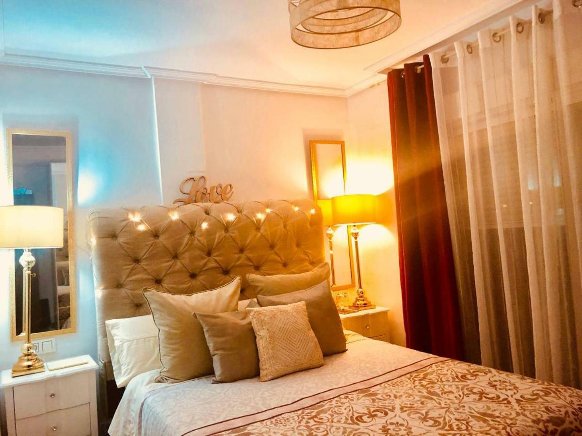 Atico Deluxe Entre Centro Y Playa Salinas Con Terraza, Wifi, Piscina Climatizada, Gym, Sauna Y Garaje -Smart Tv Roquetas de Mar Ngoại thất bức ảnh